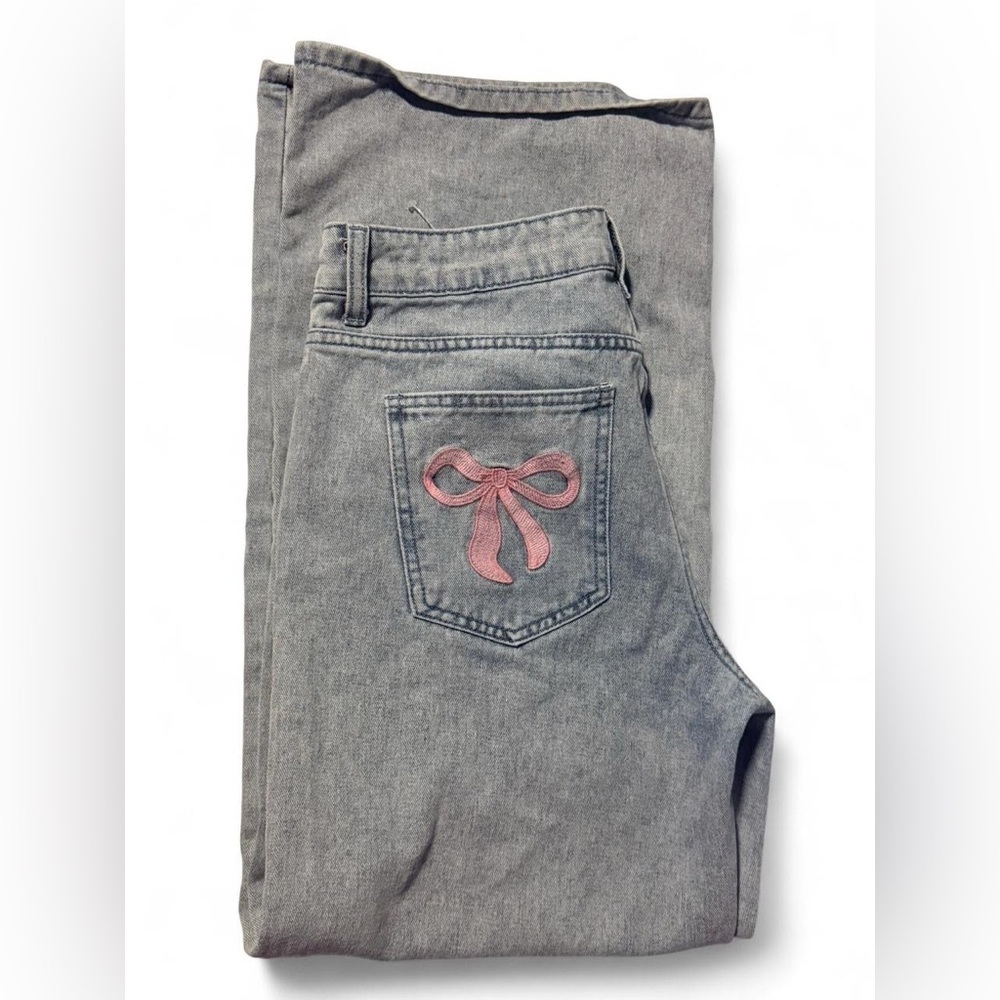 🎀J.For justify Women’s blue Jeans with Pink Bow Embroidery